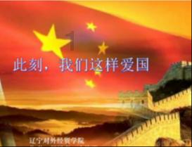 藏了31年！原来她就是“戏骨”何政军妻子，难怪当年拒绝巩俐示爱