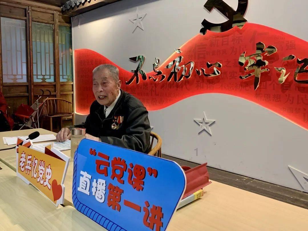 海滩小镇逃生