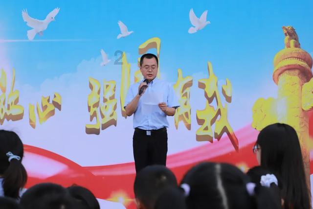 为什么康熙收台的时候火炮那么猛，后来鸦片战争却那么孬？